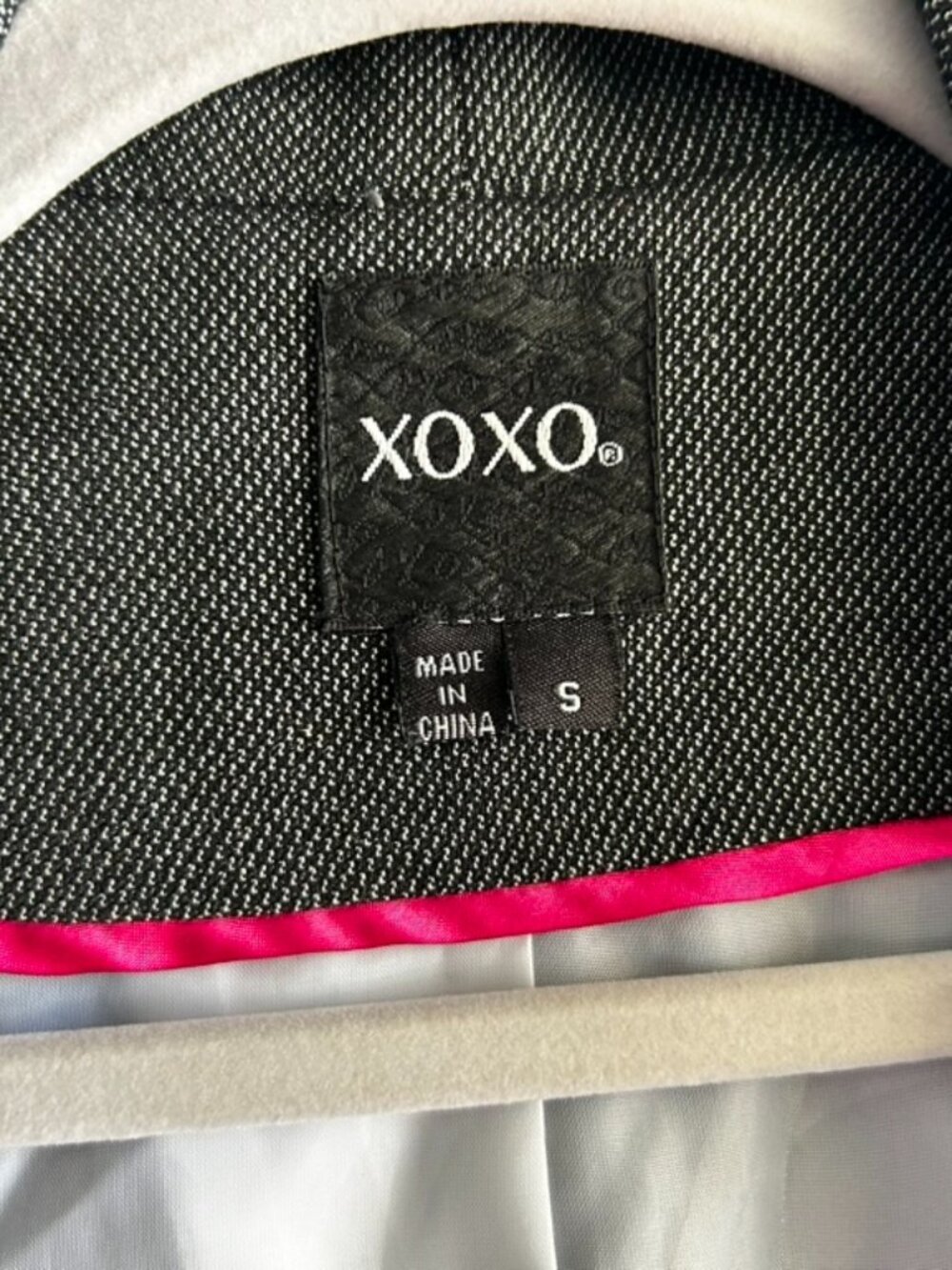 XOXO Jacket - Picture 2 of 5